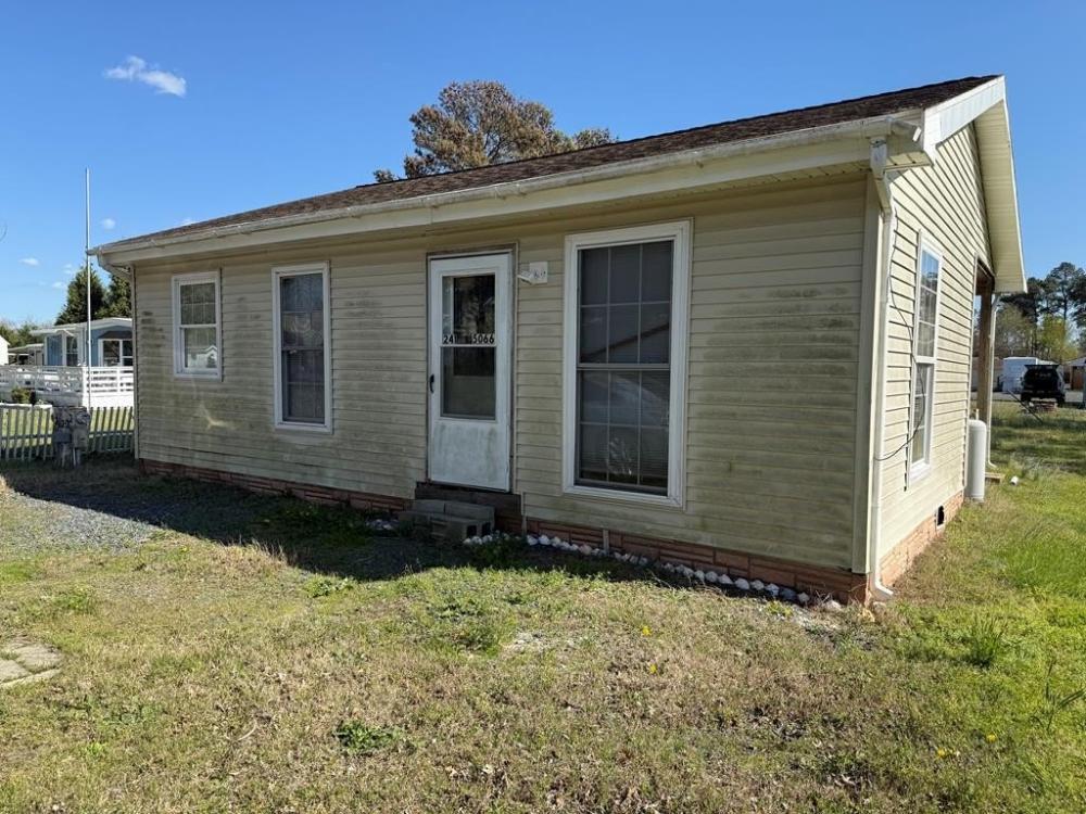 Currently Displayed Property Photo