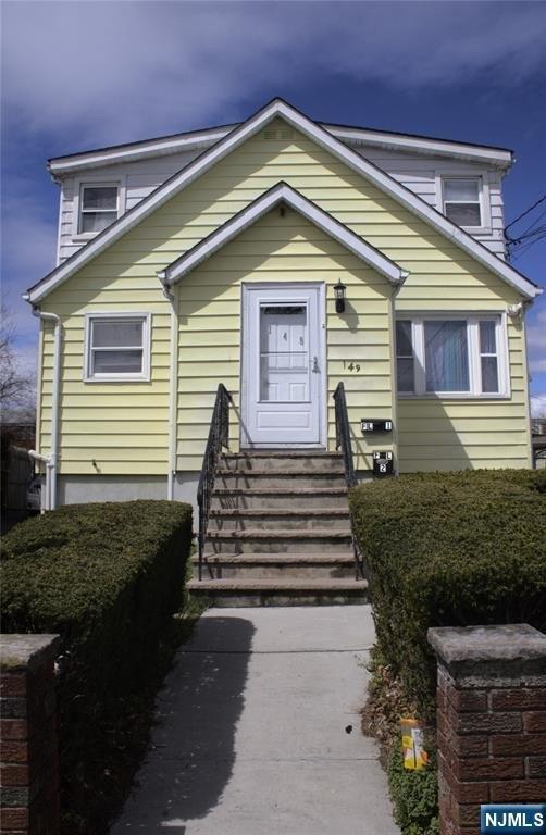 Currently Displayed Property Photo